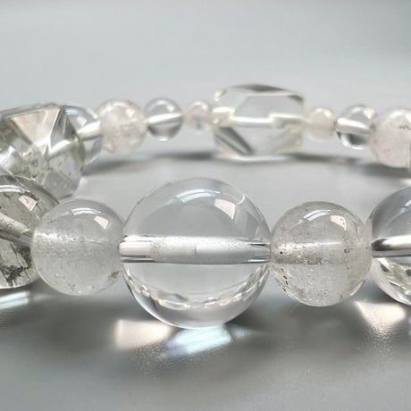 【カイラス産】"手磨き"天然ヒマラヤ水晶デザインブレスレット/Kailash Himalayan Quartz Design Bracelet