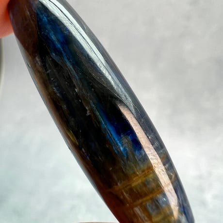 【ハイクオリティ】ネパール産天然ヒマラヤカイヤナイト バレルビーズ②/Nepal﻿ Himalayan Kyanite﻿ Barrel Beads