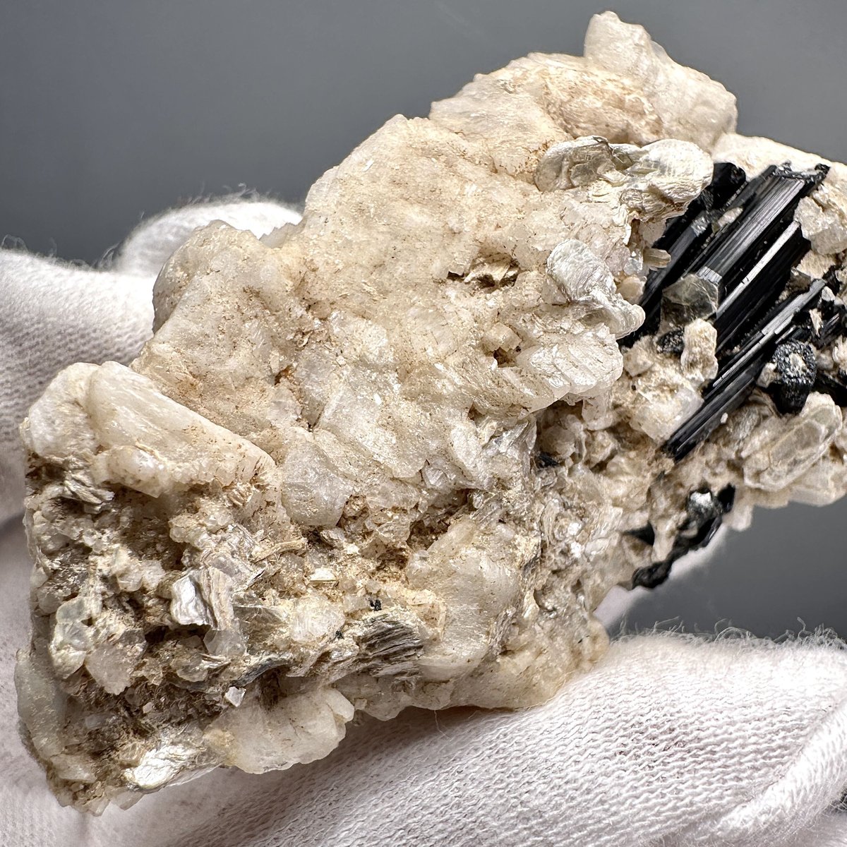 手磨き】ネパール ジャジャルコット産 イエロー グリーン ドラバイト