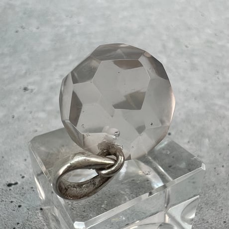 【ガネッシュヒマール産】天然ヒマラヤ水晶"手磨き加工"多面カットペンダントトップ/Ganesh Himal Himalayan Quartz Multicut Pendant Top