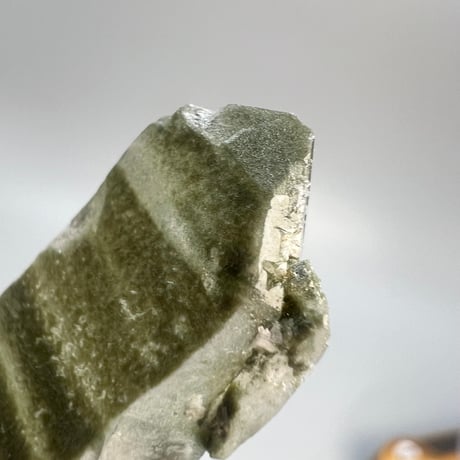 【ガネッシュヒマール産】クローライトイン天然ヒマラヤ水晶ポイント/Ganesh Himal Chlorite in Himalayan Quartz Mini Point