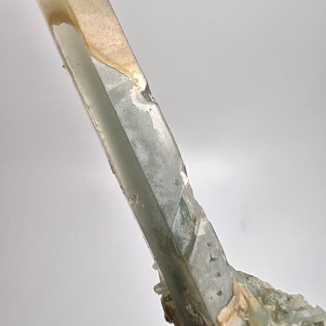 マダガスカル産クローライトインクォーツ/Madagascar Chlorite in Quartz