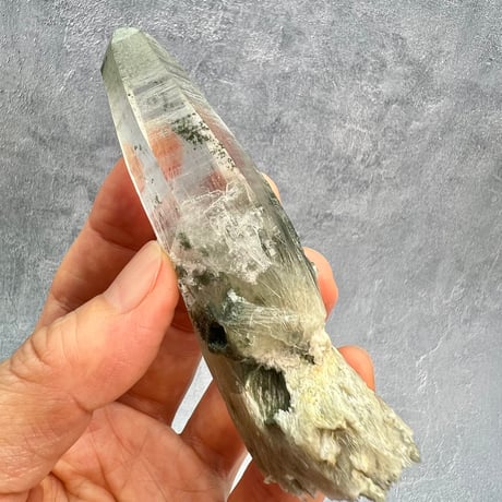 【ガネッシュヒマール産】クローライト&アクチノライトイン天然ヒマラヤ水晶/Ganesh Himal Chlorite&Actinorite in Himalayan Quartz