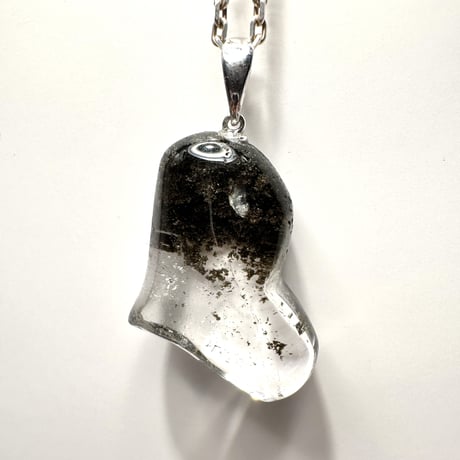 【ガネッシュヒマール産】クローライトイン天然ヒマラヤ水晶ハート型ペンダントトップ/GaneshHimal Chlorite in Himalayan Quartz Heart Pendant Top