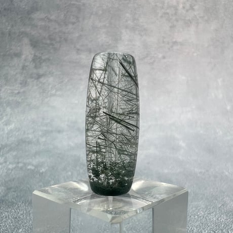 【ガネッシュヒマール産】アクチノライト&クローライトイン天然ヒマラヤ水晶 樽型ビーズ⑱/Ganesh Himal Actinolite&Chlorite in barrel beads
