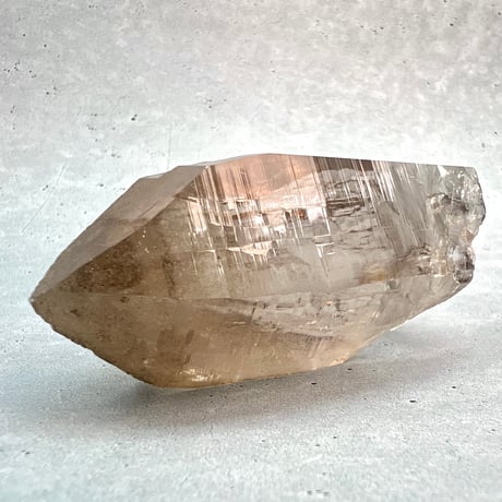 【ガウリシャンカール産】天然ヒマラヤスモーキークォーツポイント⑧/GauriShankar Himalayan Smoky Quartz Point