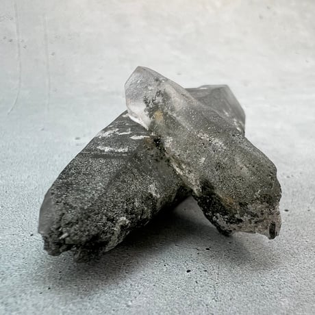 【ガネッシュヒマール産】クローライトイン天然ヒマラヤ水晶ポイント/Ganesh Himal Chlorite in Himalayan Quartz Point
