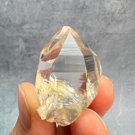 ハイクオリティ【ガネッシュヒマール産】天然ヒマラヤ水晶/Ganesh Himal Himalayan Quartz