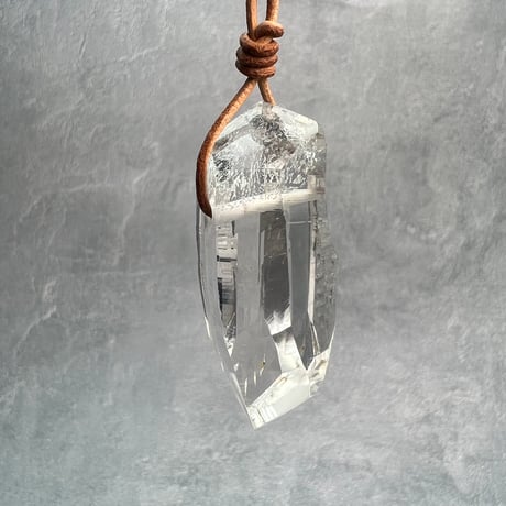 【ガネッシュヒマール産】天然ヒマラヤ水晶ペンダント(ポリッシュ面有)❸/GaneshHimal Natural Himalayan Quartz Pendant