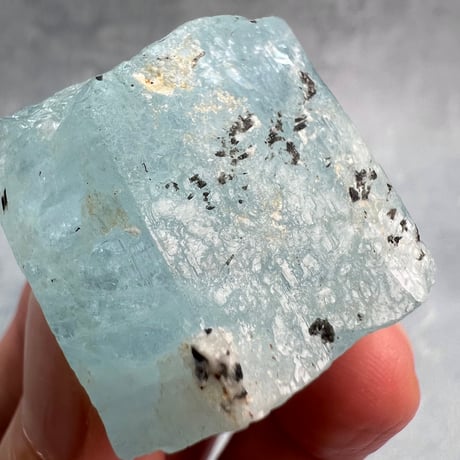 ネパール産【ヒマラヤアクアマリン】原石/Nepal Himalayan Aquamarine