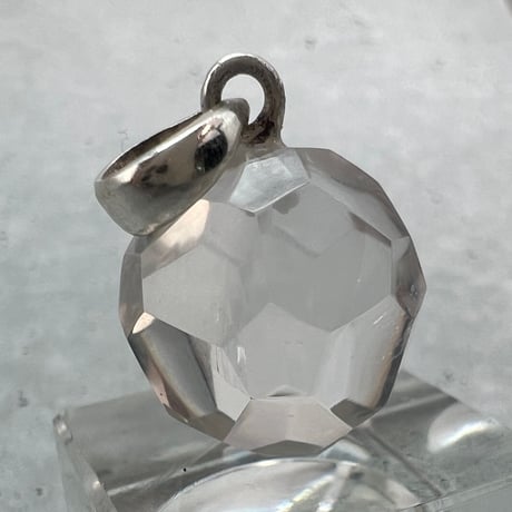 【ガネッシュヒマール産】天然ヒマラヤ水晶"手磨き加工"多面カットペンダントトップ/Ganesh Himal Himalayan Quartz Multicut Pendant Top