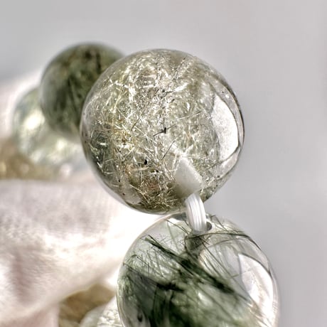 【ガネッシュヒマール産】アクチノライト&クローライトイン天然ヒマラヤ水晶デザインブレスレット Ganesh Himal Actinolite&Chlorite in Himalayan Quartz
