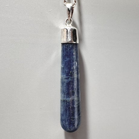 ネパール産ヒマラヤカイヤナイト "手磨き加工"ペンダントトップ 3️⃣ NEPAL Himalayan Kyanite Pendant Top