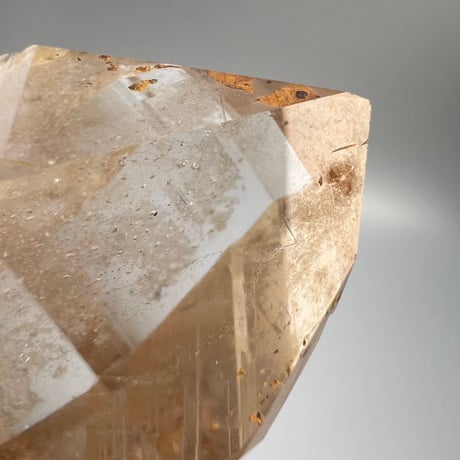 【ガネッシュヒマール産】リモナイトインヒマラヤ水晶 クラスター/Ganesh Himal Limonite in Himalayan Quartz Cluster