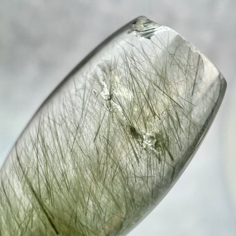 【ガネッシュヒマール産】アクチノライトイン天然ヒマラヤ水晶 樽型ビーズ⑤/Ganesh Himal Actinolite&Chlorite in Himalayan Quartz