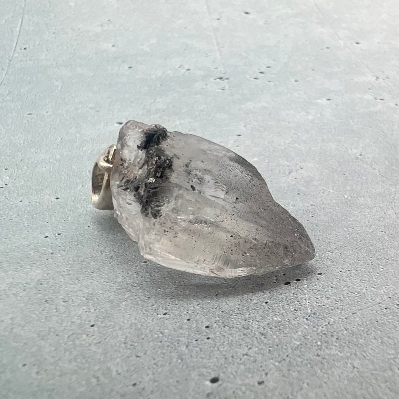 カイラス産】天然ヒマラヤ水晶バチカン付きペンダントトップ⑧/Kailash