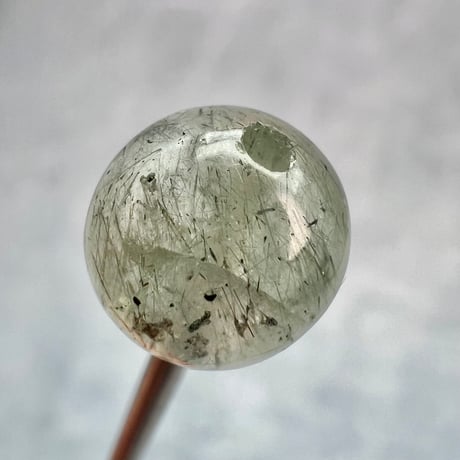 【ガネッシュヒマール産】アクチノライトイン天然ヒマラヤ水晶ビーズ⑮/Ganesh Himal Actinolite in Himalayan Quartz beads