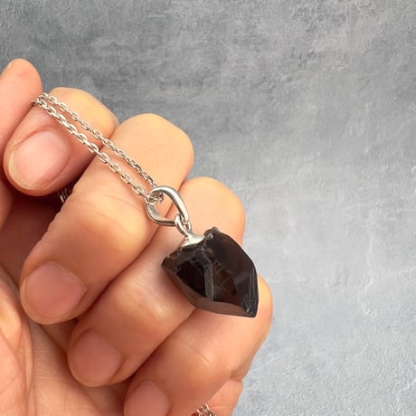 【ガウリシャンカール産】天然ヒマラヤスモーキークォーツ バチカン付きペンダントトップ②/Gaurishankar Himalayan Smoky Silver925 pendant top