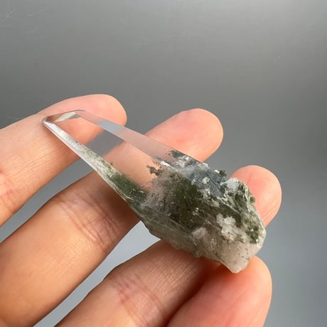 【ガネッシュヒマール産】クローライトイン天然ヒマラヤ水晶/Ganesh Himal Chlorite in Himalayan Quartz