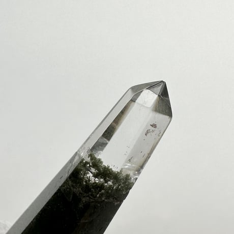 【ガネッシュヒマール産】天然クローライトインヒマラヤ水晶ペンダントトップ/Ganesh Himal Chlorite in Himalayan Quartz Pendant Top