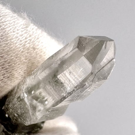 【ガネッシュヒマール産】クローライトイン天然ヒマラヤ水晶ミニポイント"D"/Ganesh Himal Chlorite in Himalayan Quartz Point
