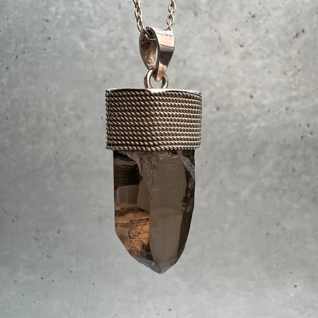【ガウリシャンカール産】天然ヒマラヤスモーキークォーツ シルバー925ペンダントトップ/GauriShankar Himalayan Smoky Quartz S/V925Pendant Top