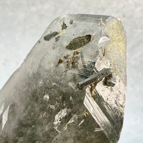 【ガネッシュヒマール産】クローライトイン天然ヒマラヤ水晶/Ganesh Himal Chlorite in Himalayan Quartz