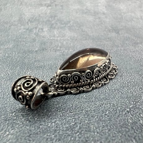【ガウリシャンカール産】天然ヒマラヤスモーキークォーツ シルバー925ペンダントトップ/GauriShankar Smoky Quartz Silver925 Pendant Top