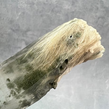 【ガネッシュヒマール産】クローライト&アクチノライトイン天然ヒマラヤ水晶/Ganesh Himal Chlorite&Actinorite in Himalayan Quartz