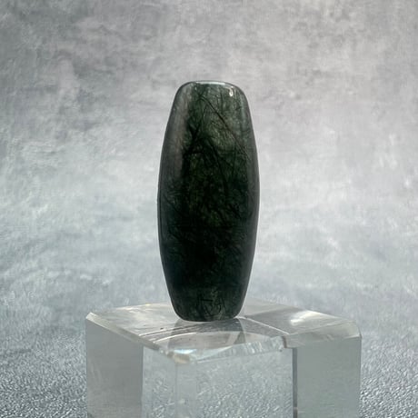 【ガネッシュヒマール産】アクチノライトイン天然ヒマラヤ水晶 樽型ビーズ/Ganesh Himal Actinolite in Himalayan Quartz barrel beads