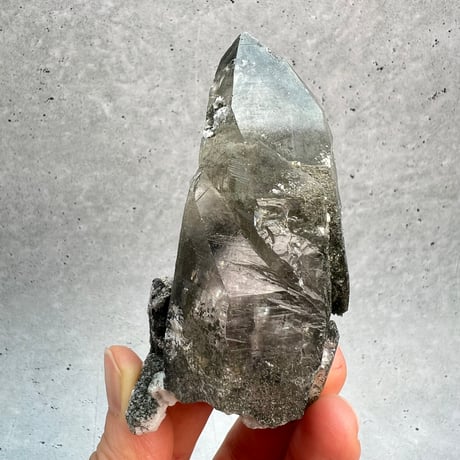 【ガネッシュヒマール産】クローライトイン天然ヒマラヤ水晶/Ganesh Himal Chlorite in Himalayan Quartz