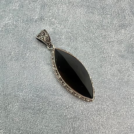 【ガウリシャンカール産】天然ヒマラヤスモーキークォーツ シルバー925ペンダントトップ/GauriShankar Smoky Quartz Silver925 Pendant Top