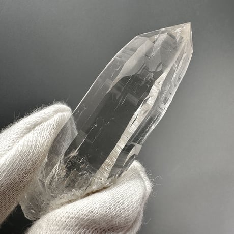 アンナプルナ産天然ヒマラヤ水晶ポイント/Annapurna Himalayan Quartz mini Point