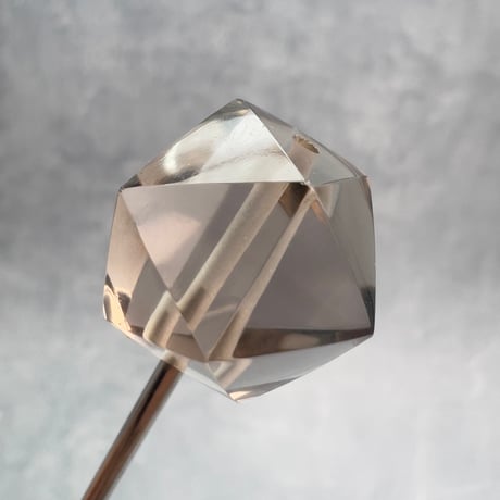 【ガウリシャンカール産】天然ヒマラヤスモーキークォーツ"手磨き加工"イコサヘドロン"ビーズ/GauriShankar Smoky Quartz "Icosahedron"Beads