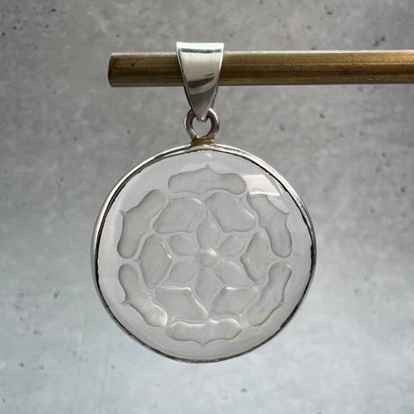 【ガネッシュヒマール産】天然ヒマラヤ水晶"蓮の花"シルバー925ペンダントトップ①/Ganesh Himal Himalayan Quartz "Lotus "S/V925 Pendant top