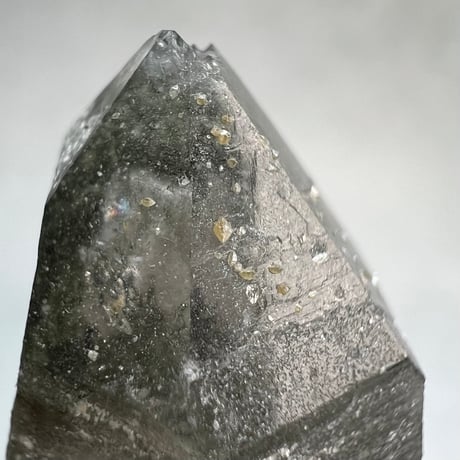 【ガネッシュヒマール産】クローライトイン天然ヒマラヤ水晶ポイント/Ganesh Himal Chlorite in Himalayan Quartz Point