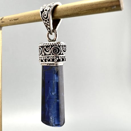 ネパール産ヒマラヤカイヤナイトS/V925ペンダントトップ ② NEPAL Himalayan Kyanite Pendant Top