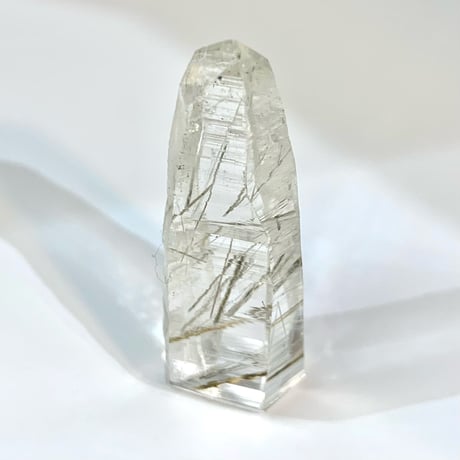 【ガネッシュヒマール産】アクチノライトイン天然ヒマラヤ水晶ミニポイント/Ganesh Himal Actinolite in Himalayan Quartz Mini Point