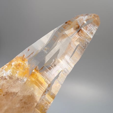 【ガネッシュヒマール産】リモナイトイン天然ヒマラヤ水晶"ポイント"/Ganesh Himal Himalayan Quartz"Point"