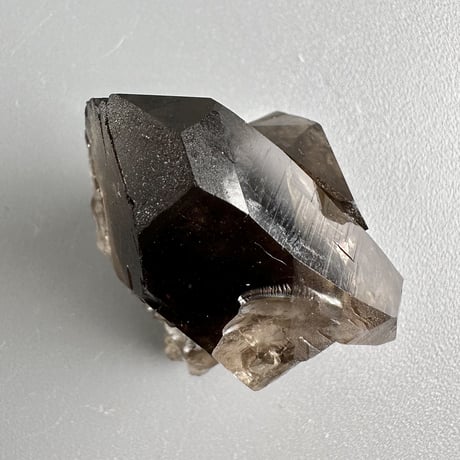 ガウリシャンカール産天然ヒマラヤスモーキークォーツ/GauriShankar Himalayan Smoky Quartz