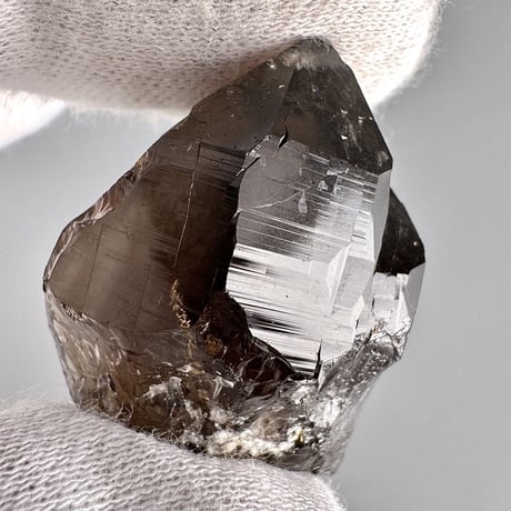 ガウリシャンカール産天然ヒマラヤスモーキークォーツ /GauriShankar Himalayan Smoky Quartz