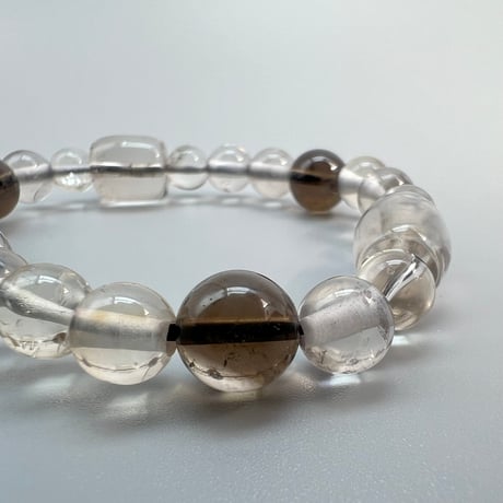 【デザインブレスレット】ガウリシャンカール産天然ヒマラヤスモーキークォーツ/Gaurishankar Smoky Quartz Design Bracelet