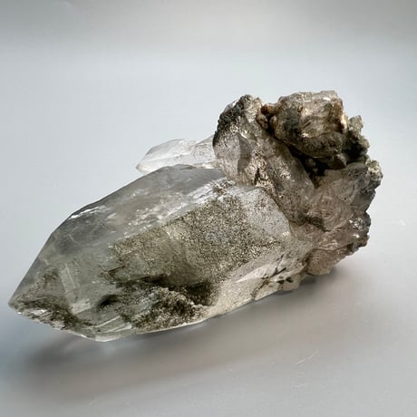 大特価【ガネッシュヒマール産】クローライトイン天然ヒマラヤ水晶/Ganesh Himal Chlorite in Himalayan Quartz