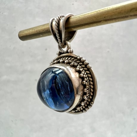 ネパール産天然ヒマラヤカイヤナイトS/V925ペンダントトップ/NEPAL Himalayan Kyanite Pendant Top