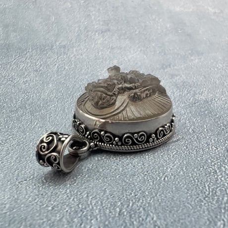 【ガウリシャンカール産】天然ヒマラヤスモーキークォーツ"グリーンターラ様"ペンダントトップ②/Gaurishankar Himalayan Smoky Quartz "Green Tara"