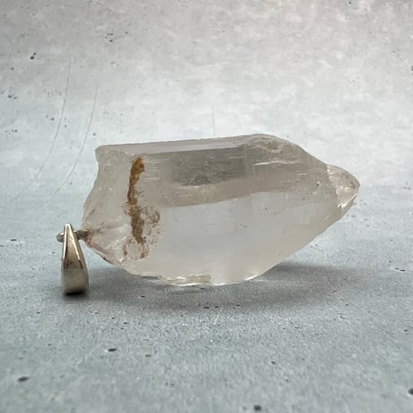 【カイラス産】天然ヒマラヤ水晶バチカン付きペンダントトップ②/Kailash Himalayan Quartz Pendant Top