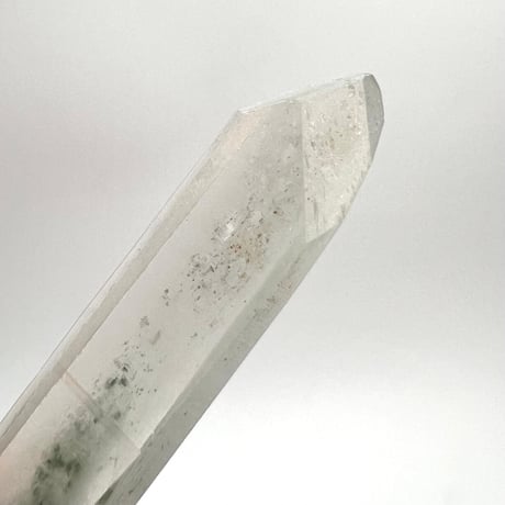 マダガスカル産クローライトインクォーツ/Madagascar Chlorite in Quartz