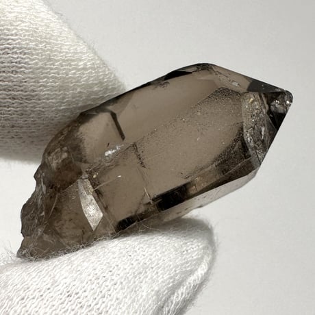 ガウリシャンカール産天然ヒマラヤスモーキークォーツポイント/GauriShankar Himalayan Smoky Quartz