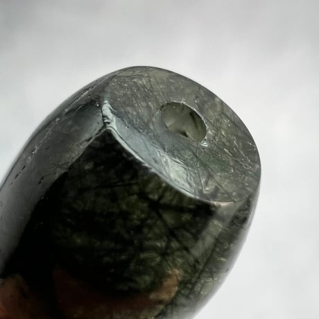 【ガネッシュヒマール産】アクチノライトイン天然ヒマラヤ水晶 樽型ビーズ⑳/Ganesh Himal Actinolite in Himalayan Quartz barrel beads