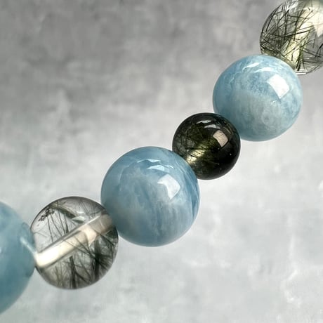 【デザインブレスレット】天然アクアマリン+ガネッシュヒマール産クローライトイン天然ヒマラヤ水晶/Aquamarine+Ganeshhimal Chlorite in H.Quartz Bracelet